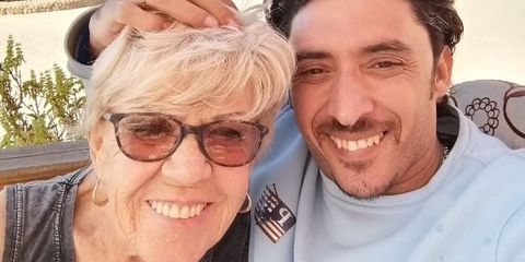 Любовь, похожая на сон: 82-летняя британка и 36-летний египтянин воссоединились вновь