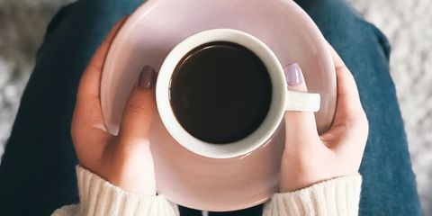 Врач: любители кофе реже страдают мигренью