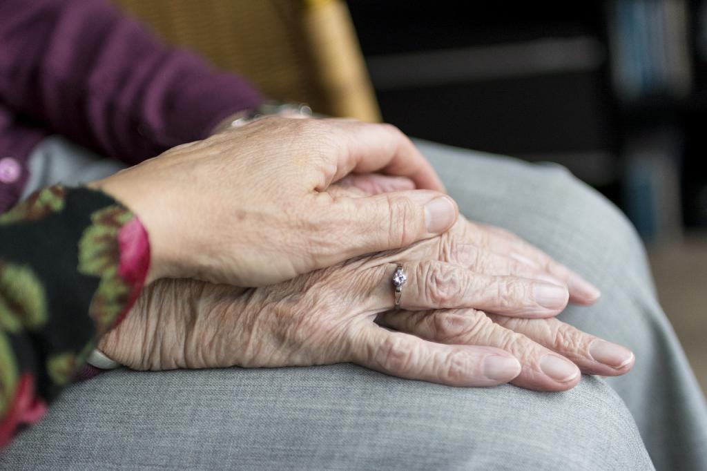 Деменция: можно ли избежать слабоумия в старости?